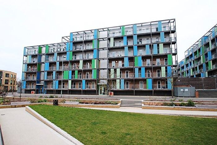 2 Bedroom Apartment To Rent In Warren Close, Station Road, CB2