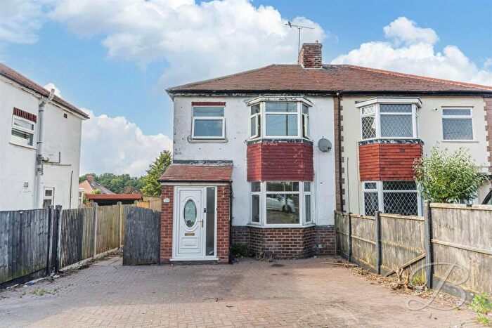 3 Bedroom Semi-Detached House For Sale In Eakring Road, Mansfield, NG18