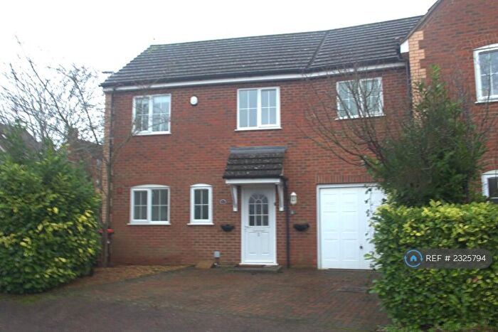 3 Bedroom Semi-Detached House To Rent In Walden Croft, Simpson, Milton Keynes, MK6