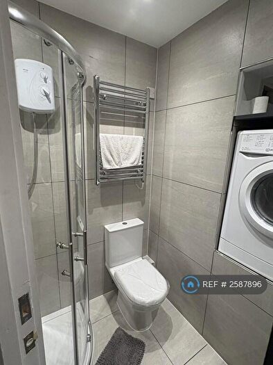 1 Bedroom Flat To Rent In London, London, NW2