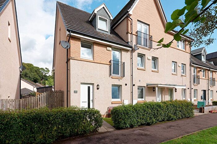 3 Bedroom End Of Terrace House For Sale In Miles End, Kilsyth, North Lanarkshire, G65