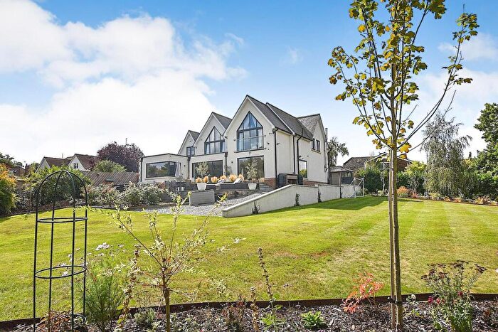 5 Bedroom Detached House For Sale In North Hill, Little Baddow, CM3