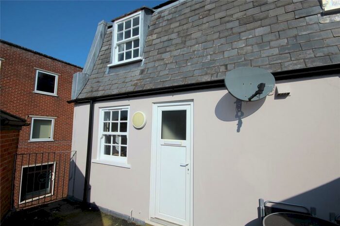 1 Bedroom Maisonette To Rent In Strides Lane, Ringwood, Hampshire, BH24