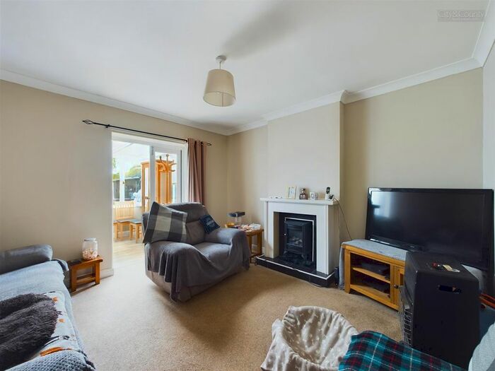 2 Bedroom Detached Bungalow To Rent In Eastern Avenue, Dogsthorpe, Peterborough, PE1