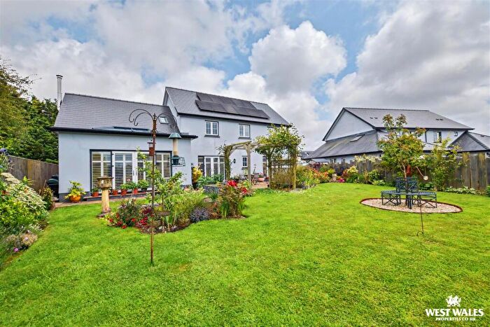 4 Bedroom Detached House For Sale In Aberbanc, Penrhiwllan, Llandysul, SA44