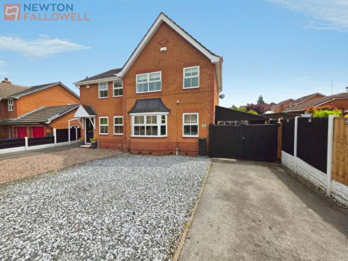 3 Bedroom Semi-Detached House For Sale In Kempton Road, Mansfield, NG18
