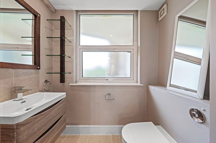 3 Bedroom Flat To Rent In St Johns Wood Park, St Johns Wood, NW8