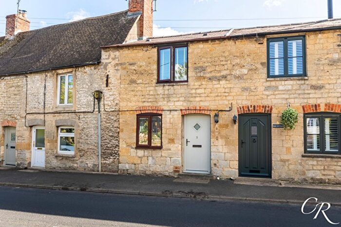 2 Bedroom Terraced House For Sale In Gloucester Road, Andoversford, GL54