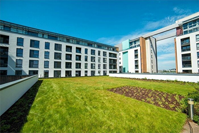 2 Bedroom Flat To Rent In Douglas House, Cardiff Bay, Prospect Place, CF11