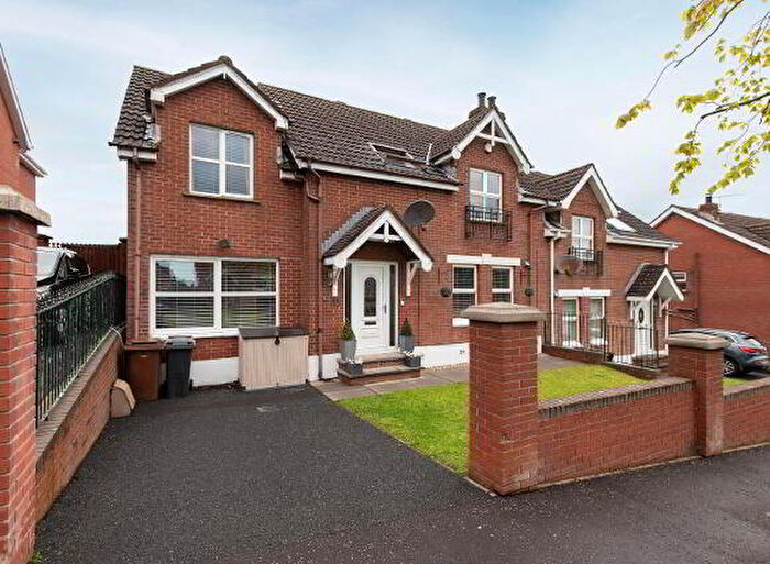 5 Bedroom Semi-Detached House For Sale In Mayfield Park, Newtownabbey, BT36
