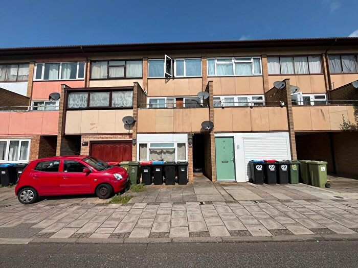 1 Bedroom House To Rent In Gurnards Avenue, Fishermead, MK6