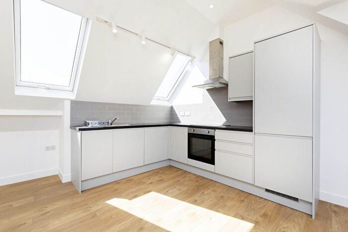 3 Bedroom Flat To Rent In Maresfield Gardens, London, NW3