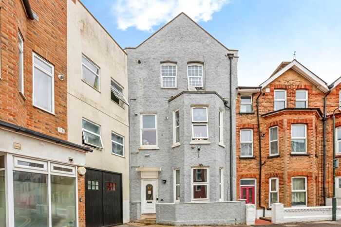 6 Bedroom Terraced House For Sale In St. Michaels Road, Bournemouth, Dorset, BH2