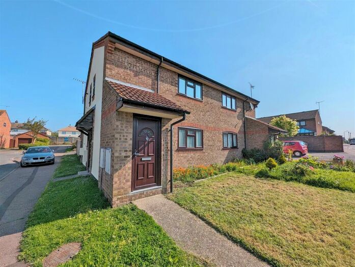 1 Bedroom Apartment To Rent In Suffolk Avenue, Leigh On Sea, SS9