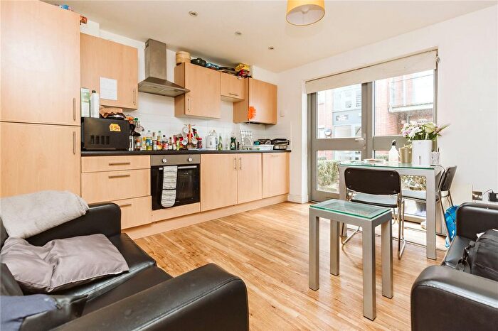4 Bedroom Flat To Rent In The Platform, Station Road, Montpelier, Bristol, BS6