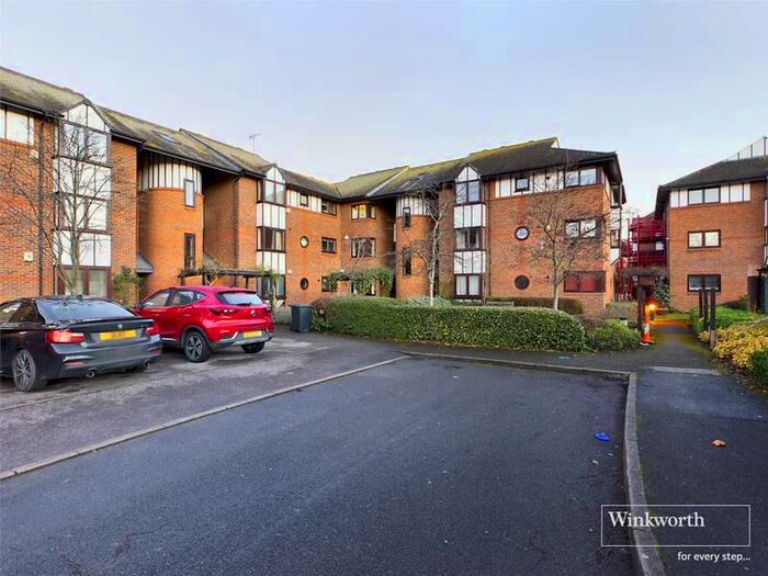 2 Bedroom Flat To Rent In Caversham Wharf, Waterman Place, Reading, Berkshire, RG1