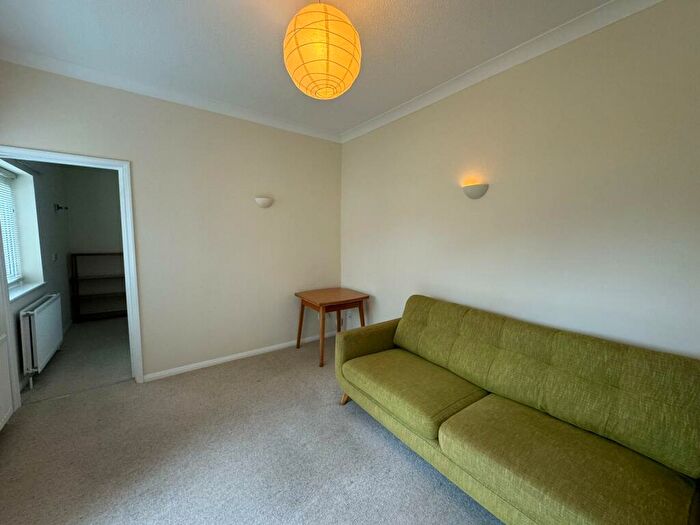 1 Bedroom Apartment To Rent In Blackwater Lane, Crawley, RH10