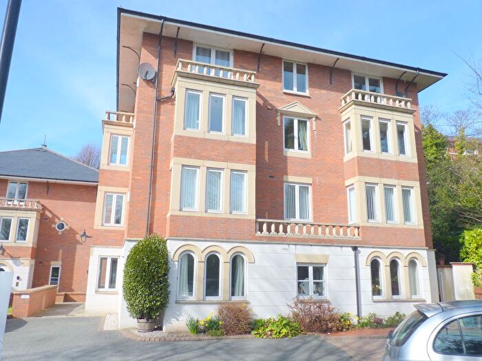 2 Bedroom Flat To Rent In Grange Court, Prenton, CH43