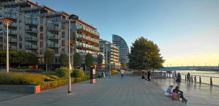 3 Bedroom Flat To Rent In Pinnacle House, Battersea Reach, SW18