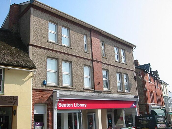 2 Bedroom Flat To Rent In Flat Leigh House, Queen Street, EX12