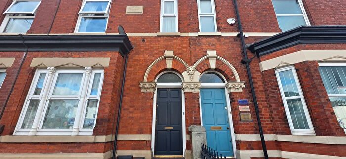 6 Bedroom Property To Rent In Wellington Road South, Stockport, SK2