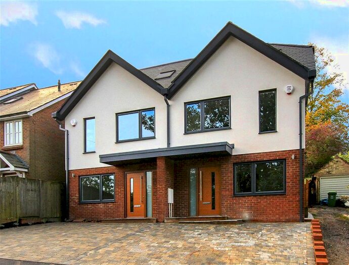 4 Bedroom Semi-Detached House To Rent In Ashlyns Road, Berkhamsted, HP4