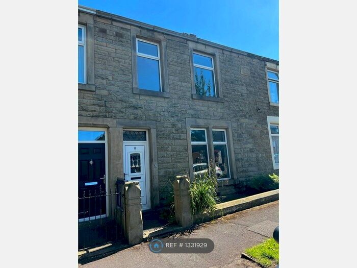 4 Bedroom Terraced House To Rent In Hawksworth Road, Accrington, BB5