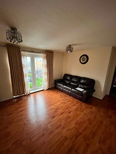 2 Bedroom Flat For Sale In Deanery Court, Manchester, M8