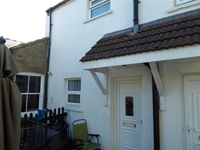 6 Bedroom Property For Sale In High Street, Ramsgate, CT11