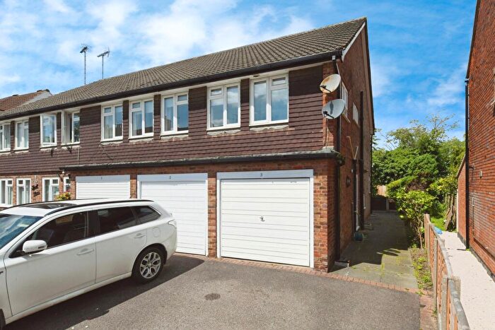 2 Bedroom Maisonette To Rent In Shenfield - Priests Lane, CM15