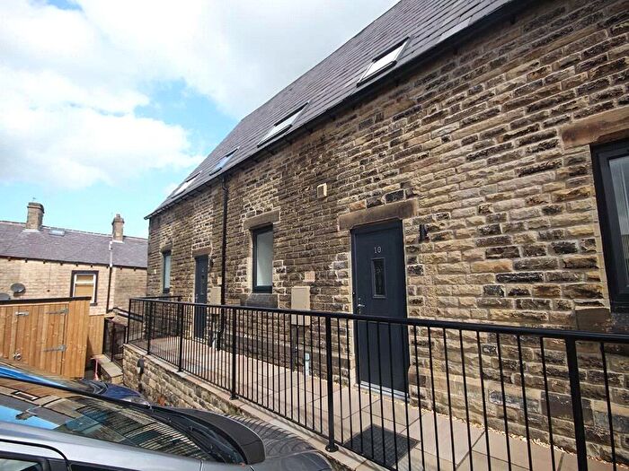 2 Bedroom Duplex To Rent In Wellington Street, Barnoldswick, Lancashire, BB18