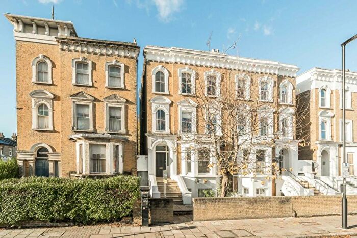 2 Bedroom Flat To Rent In Cavendish Road, Balham, SW12