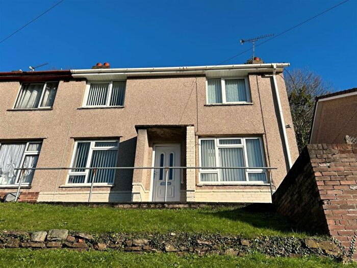 3 Bedroom Semi-Detached House To Rent In Channel View, Risca, NP11