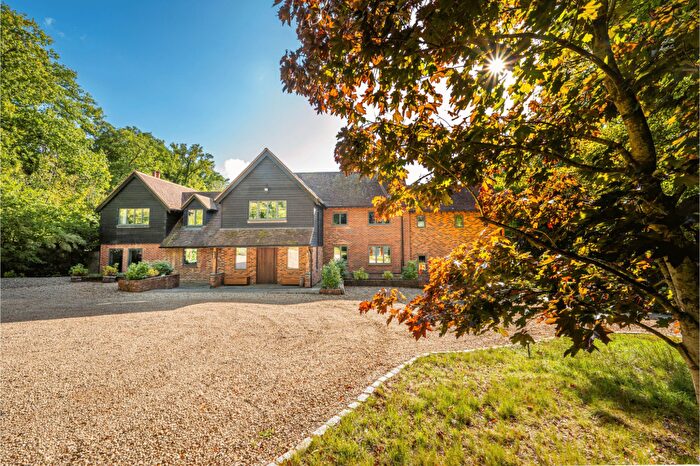 5 Bedroom Detached House For Sale In Marlow Common, Marlow, SL7