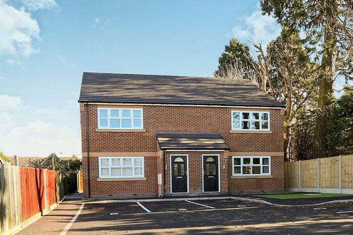 2 Bedroom Flat To Rent In Avon Drive, Whetstone, Leicester, LE8