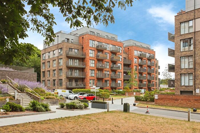 2 Bedroom Flat For Sale In Rosalind Drive, Maidstone, ME14