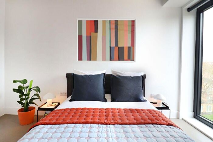 2 Bedroom Apartment To Rent In Milton Street, Sheffield, S3