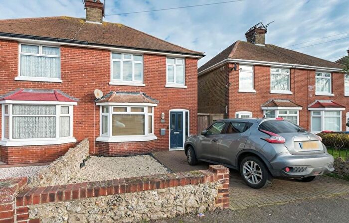 3 Bedroom Semi Detached House For Sale In Station Approach Road, Ramsgate, Kent, CT11