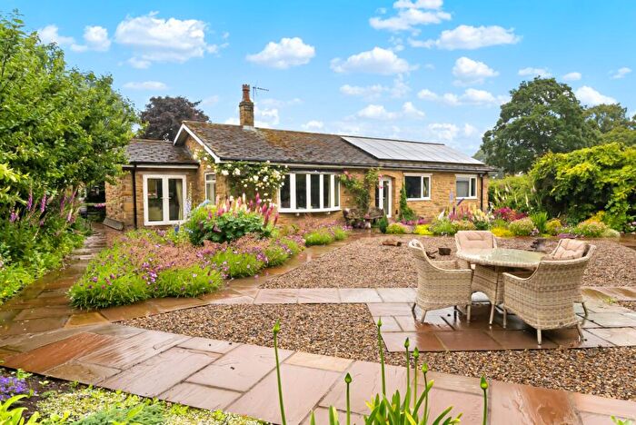 3 Bedroom Bungalow For Sale In Main Street, West Tanfield, Ripon, North Yorkshire, HG4
