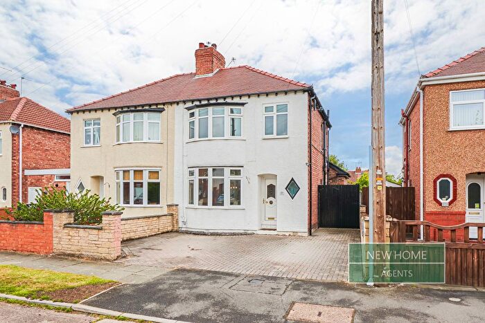 3 Bedroom Semi-Detached House For Sale In Crosthwaite Avenue, Wirral, CH62