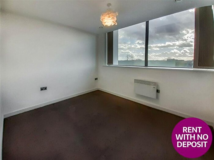 2 Bedroom Flat To Rent In Ashton Lane, Sale, Greater Manchester, M33