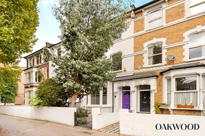 4 Bedroom Terraced House For Sale In Northwold Road, London, N16