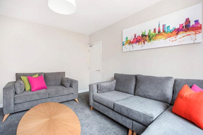 4 Bedroom Terraced House To Rent In Muller Road, Bristol, BS7