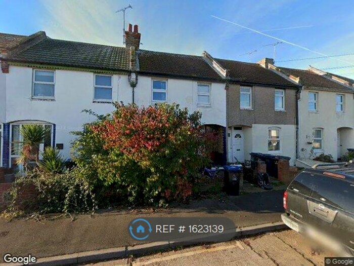 2 Bedroom Flat To Rent In Granville Drive, Hernebay, CT6