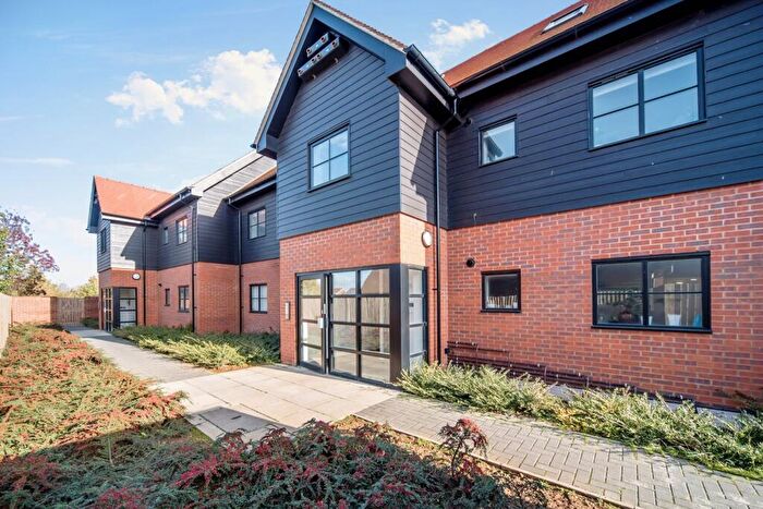 2 Bedroom Flat To Rent In Kingsfield Road, Biggleswade, Bedfordshire, SG18