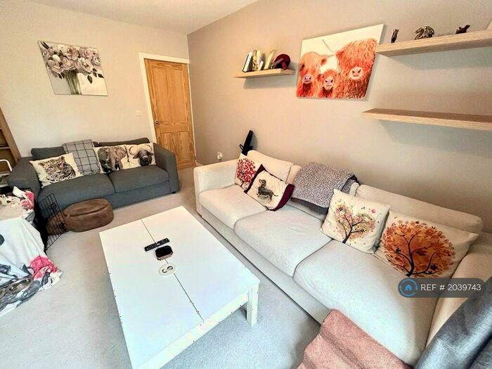 3 Bedroom Terraced House To Rent In Manor Park Crescent, Sheffield, S2