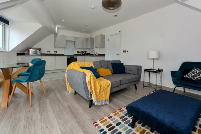 1 Bedroom Apartment To Rent In Kings Oak, Harborne Park Road, Harborne, B17