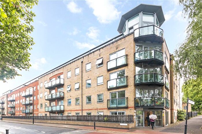 2 Bedroom Apartment To Rent In Rotherhithe Street, London, SE16