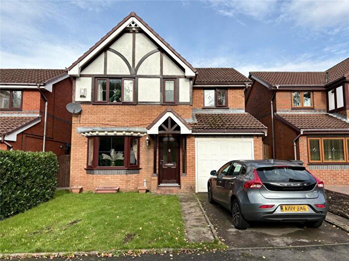 4 Bedroom Detached House For Sale In Simkin Way, Oldham, Greater Manchester, OL8