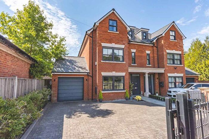 4 Bedroom Semi-Detached House For Sale In Hawthorn Lane, Farnham Common, SL2